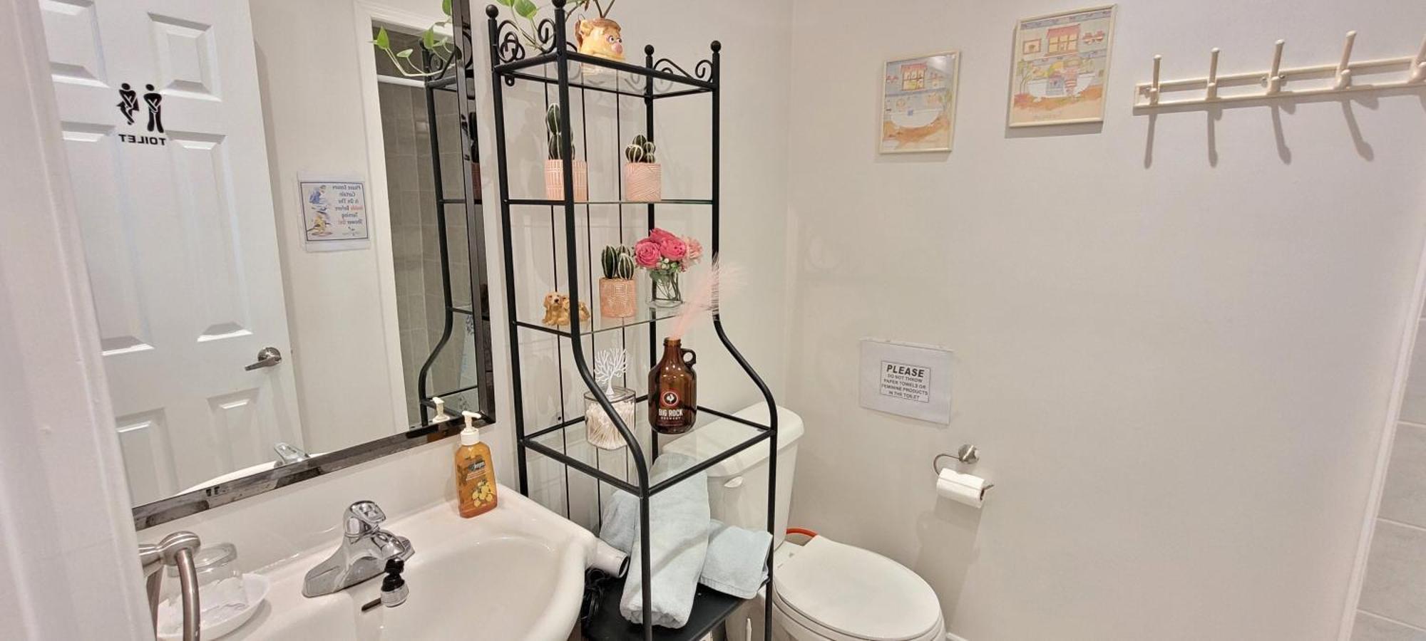 Mainfloor Spacious Room In Τορόντο Εξωτερικό φωτογραφία